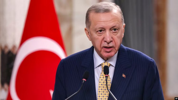 Erdoğan: “Putin, Türkiye’ye bir ziyaret gerçekleştirebilirse Beşar Esed’e davetimiz olabilir”