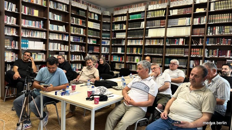 Prof. Dr. İlhami Güler: "Tanrı sürekli update(Güncelleme) ediyor, biz de etmeliyiz."