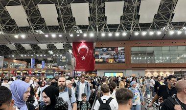 Vizesiz Iraklılara Kapı Açıldı: Türkiye’nin Geleceği Tehlikede mi?