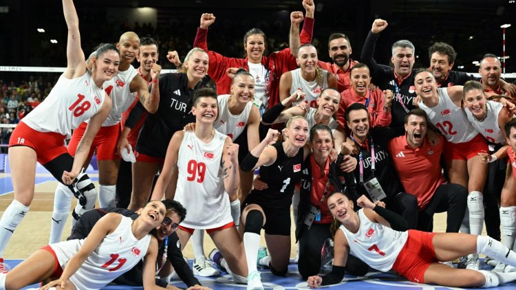 Türkiye Kadın Milli Voleybol Takımı Olimpiyatlar'da yarı finalde
