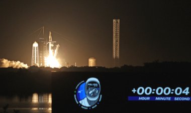 Milyarder girişimci Jared Isaacman ve beraberindekiler özel bir şirkete ait ilk uzay yürüyüşü için uzaya fırlatıldı