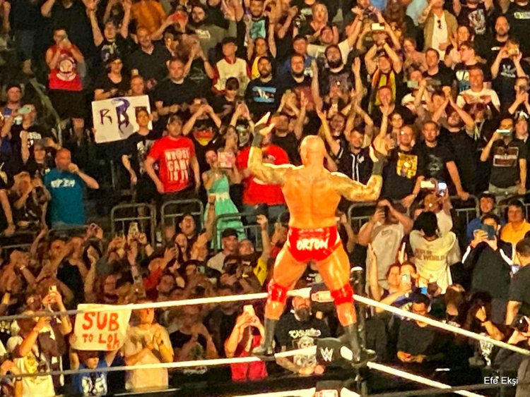 WWE, Berlin'de Tarih Yazdı: “Bash in Berlin” ile Unutulmaz Bir Gece!