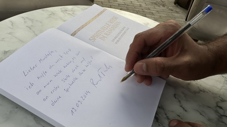Tarık Rmeid'den Üç Dilde Yeni Kitap!