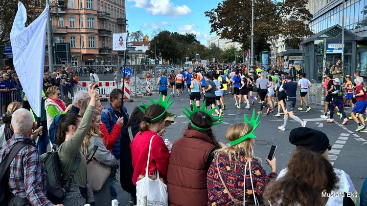 50. Yılında Berlin Maratonu: Dünyanın En Prestijli Koşularından Birine Rekor Katılım