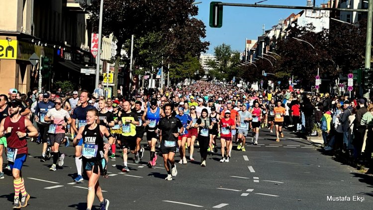 50. Yılında Berlin Maratonu: Dünyanın En Prestijli Koşularından Birine Rekor Katılım