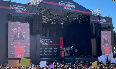 Özgür Özel'den Erdoğan'a çağrı: "Bahçeli’yi sözcü kılma, ne diyorsan sen söyle”