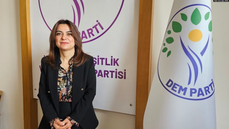DEM Parti, Bahçeli'nin tokalaşmasını “stratejik hamle” olarak yorumladı