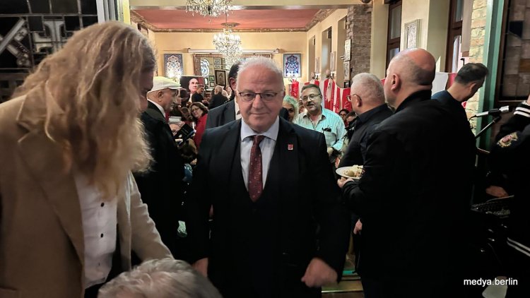 Berlin’de Cumhuriyetin 101. Yılı Coşkuyla Kutlandı