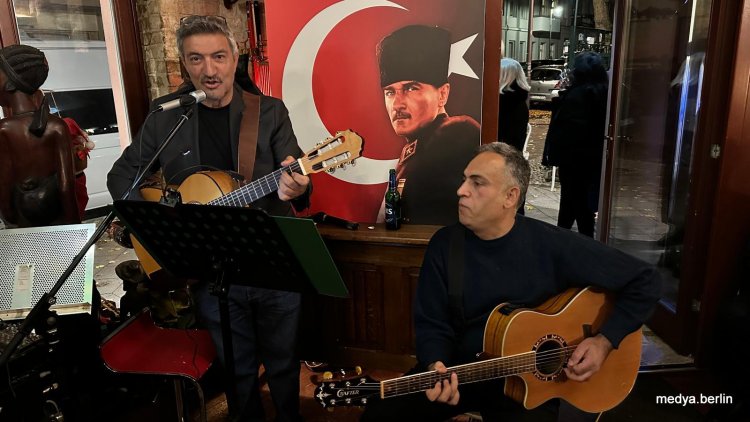 Berlin’de Cumhuriyetin 101. Yılı Coşkuyla Kutlandı