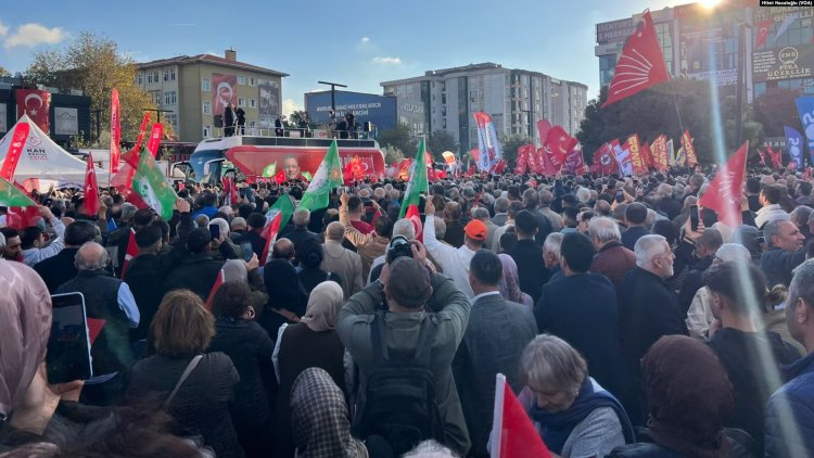 CHP'den, Esenyurt Belediye Başkanı'nın tutuklanmasının ardından "halk iradesine sahip çıkıyoruz" mitingi