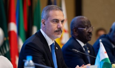 “Türkiye, ABD'ye Suriye'de YPG ile yaptığı işbirliğini yeniden düşünmesi için baskı yapıyor”