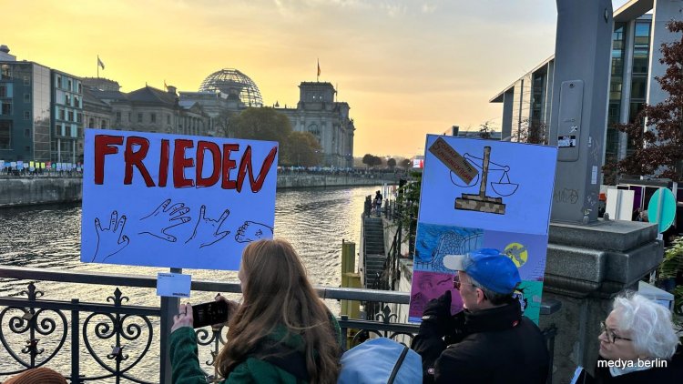 Berlin Duvarı’nın Yıkılışının 35. Yılı