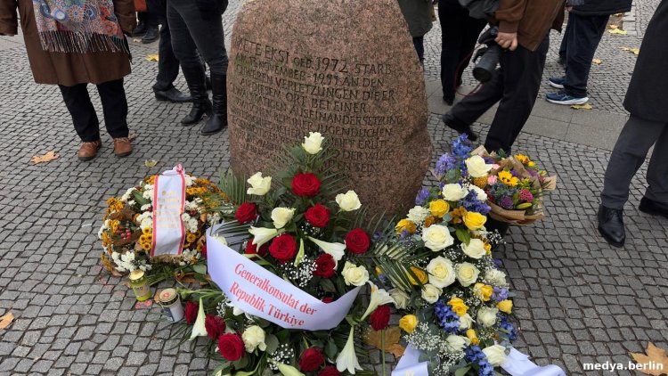 Berlin’de Mete Ekşi’yi Anma Töreni Düzenlendi