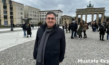 Prof. Dr. Ersan Şen: “Türk Toplumu Almanya’da Hak Ettiği Yere Ulaşmalı”