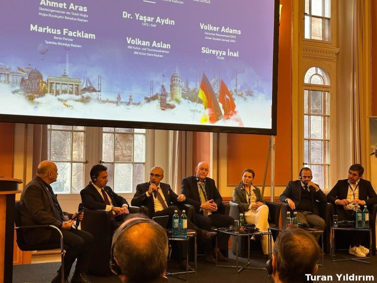 Berlin’de Kardeş Şehirler Buluşması