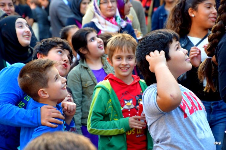 Almanya’da Yoksulluk Alarmı: Çocuk Yardımına Rekor Talep