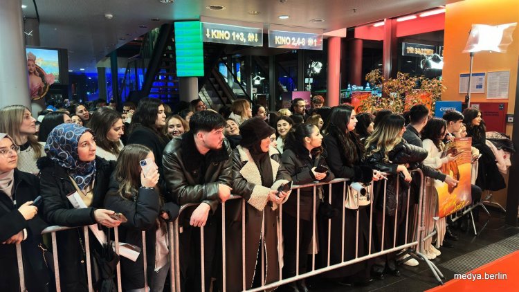Rüzgâra Bırak” Filminin  Galası Berlin’de Gerçekleşti!