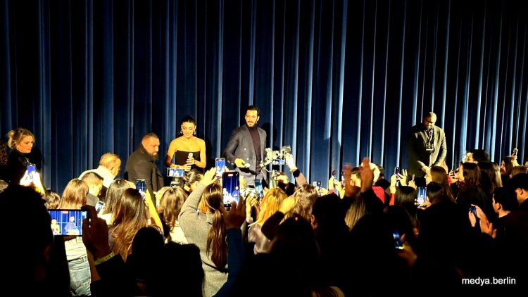 Rüzgâra Bırak” Filminin  Galası Berlin’de Gerçekleşti!