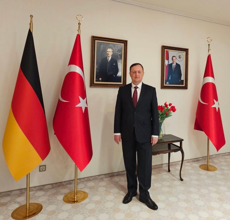 Türkiye’nin Berlin Büyükelçisi Gökhan Turan Görevine Başladı