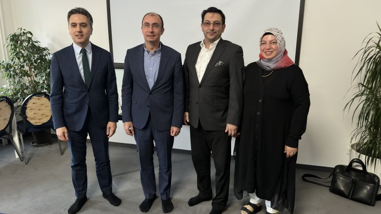 Berlin’de Koruyucu Ailelik Paneli: Türk Toplumu Bilgilendirildi