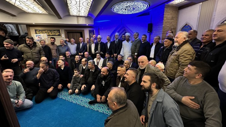 Berlin’de Yeni Mescid Açıldı: İlk Cuma Namazı Kılındı