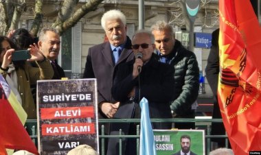 Paris Alevi dernekleri Suriye’deki Alevi katliamını protesto etti