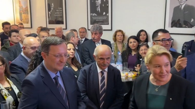 Berlin Eyaleti Ekonomi Senatörü Franziska Giffey Yargı Yorumu Tepki Çekti