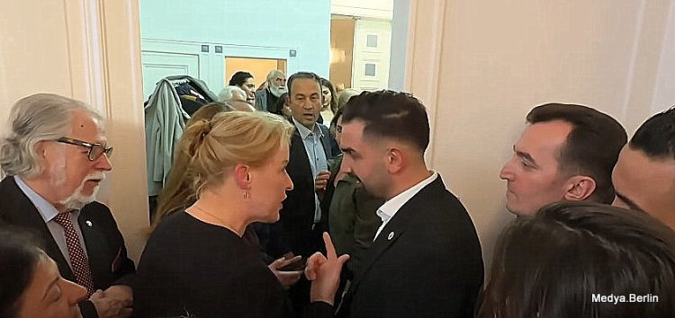 Hasan Kocabıyık Krizi Sadece İzledi
