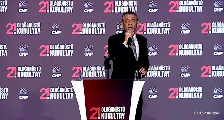 CHP Olağanüstü Kurultayı: Özgür Özel Güven Tazeledi