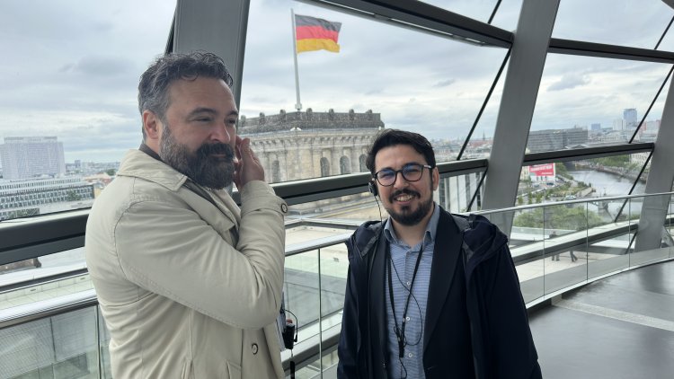 Türk Akademisyenlerden Federal Milletvekili Hakan Demir’e Reichtag Ziyareti