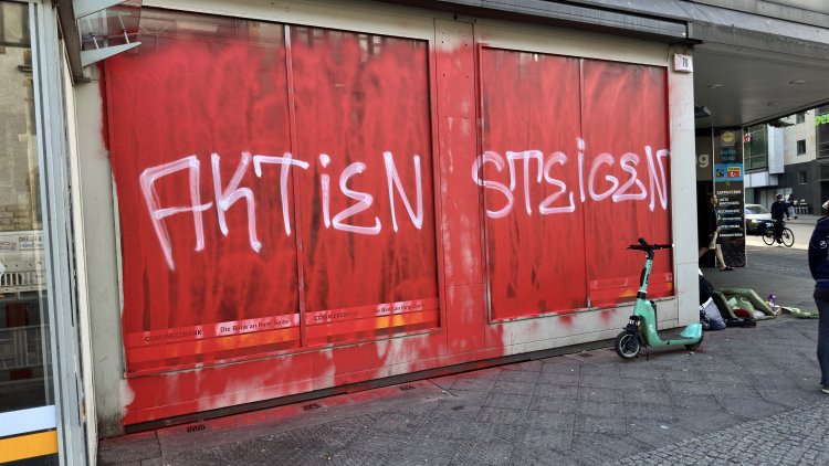 “AKTIEN STEIGEN – MENSCHEN STERBEN.”