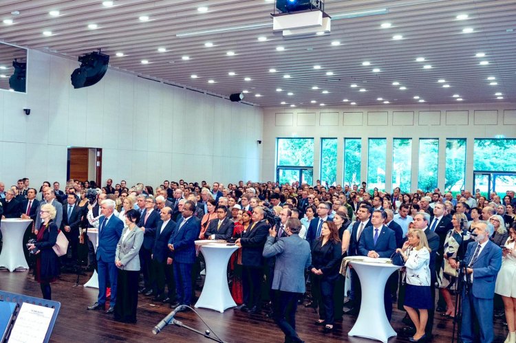 Berlin’de Azerbaycan Bağımsızlık Günü Resepsiyonu: Siyaset ve Diplomasi Dünyasından Yoğun Katılım