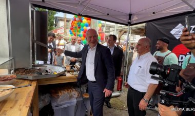 Berlin Yaz Şenliğinde Döner Sürprizi