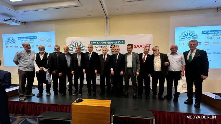 Berlin’de D-8 Zirvesi: Adil Dünya İdeali İçin 28. Yıl Buluşması