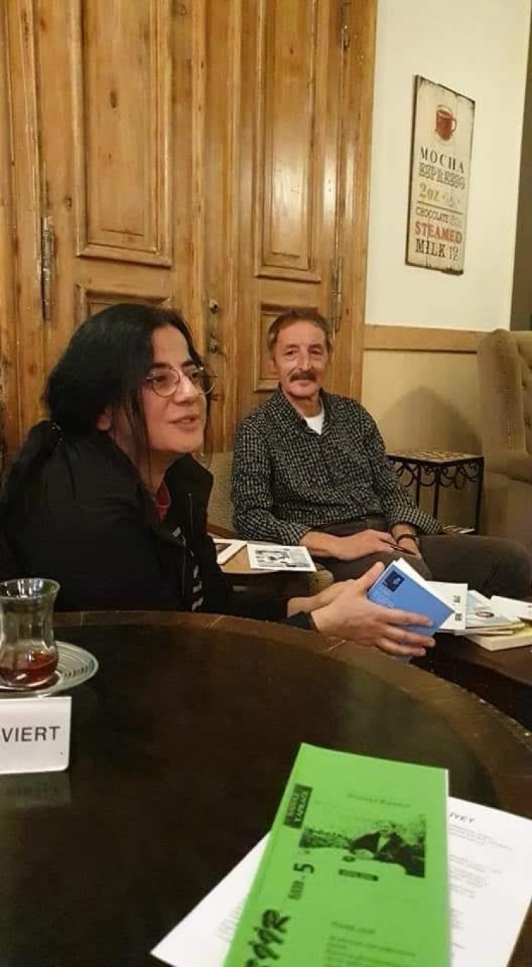 Zaman Kanatlanırsa: Berlin’de Bir Edebiyat Gecesi