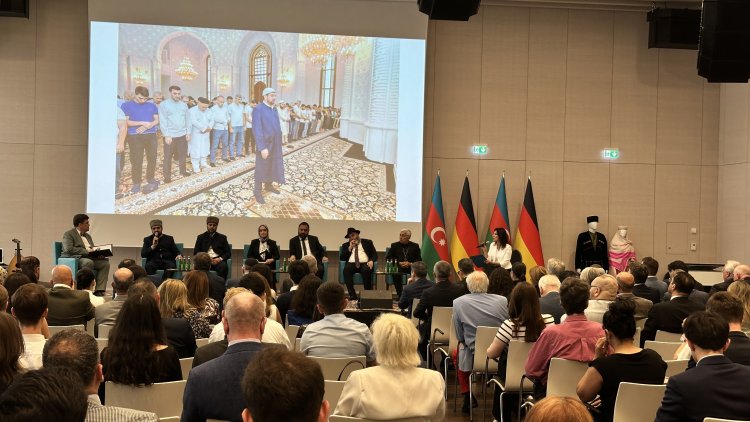 Berlin’de Dinlerarası Diyalog Mesajı