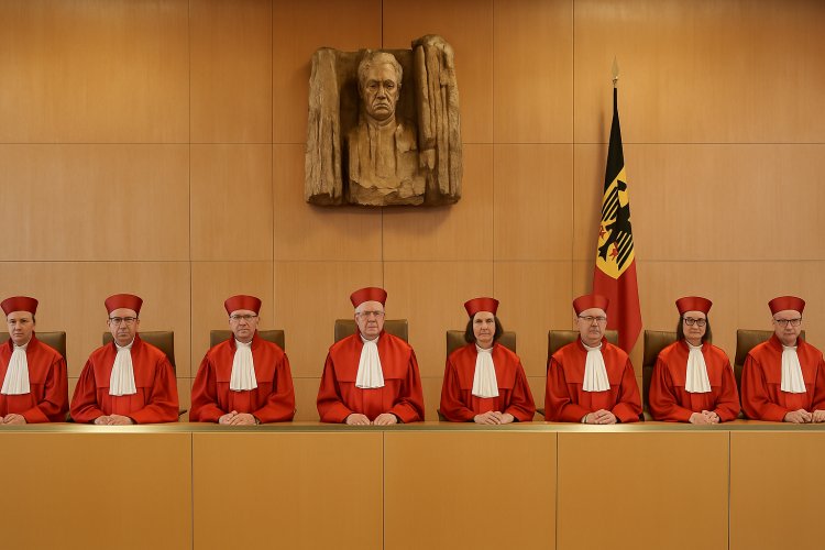 Almanya’da Anayasa Mahkemesi’ne Yargıç Seçimi Krizi