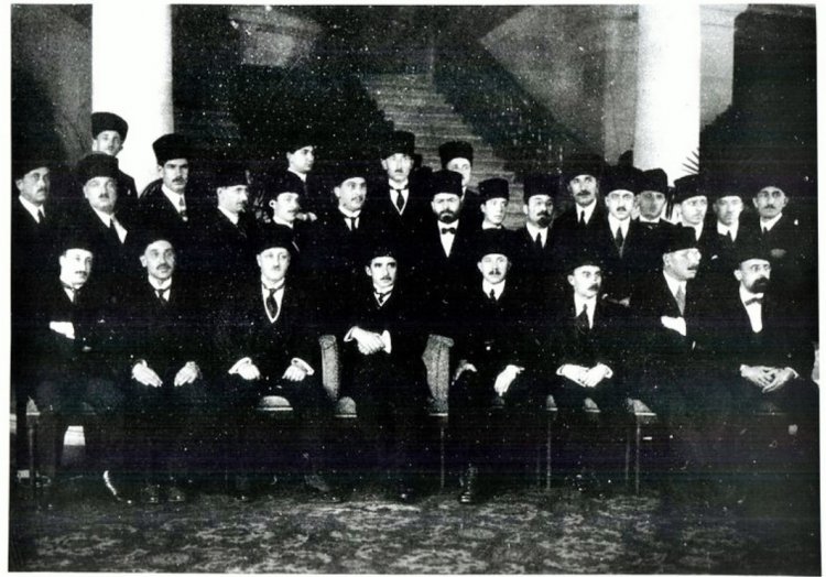 “Lozan, Bir Teslimiyet Değil; Bağımsızlığın Tescilidir”