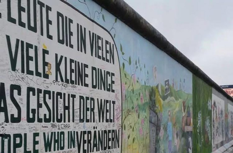 Berlin Duvarı’nın 64. Yılında Çetin Mert ve Tüm Kurbanlar Anıldı