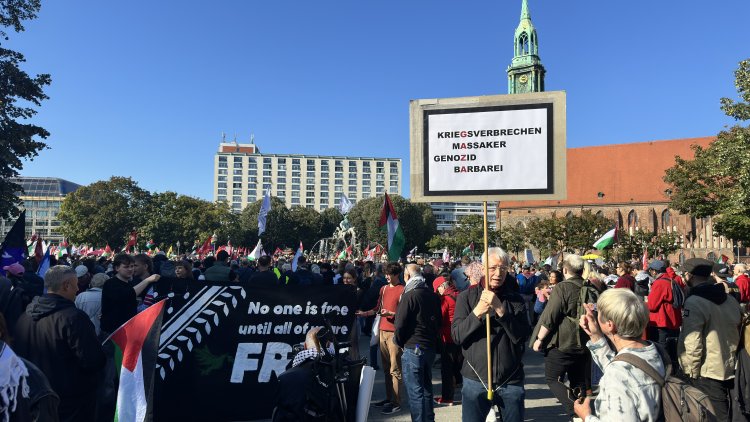 Berlin’de Gazze için büyük miting