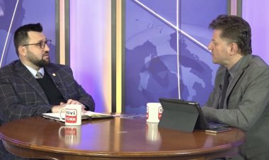 Yunus Emre Enstitüsü Müdürü Feyzullah Bahçı: “Berlin Duvarını Yıkan da İnşa Eden de Türk İşçilerdi”