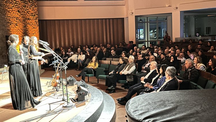 Samida Berlin’de Çok Sesli Bir Geceye İmza Attı