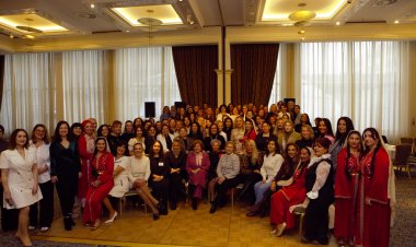 Berlin Güçlü Kadınlar Dayanışması Kahvaltı Etkinliğinde Bir Araya Geldi