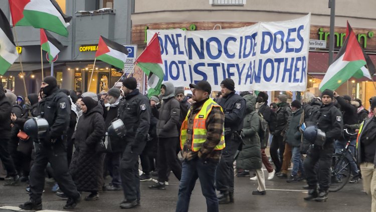 Neukölln’de yılın son İsrail karşıtı protestosu: Tepkiler yıl boyunca sürdü