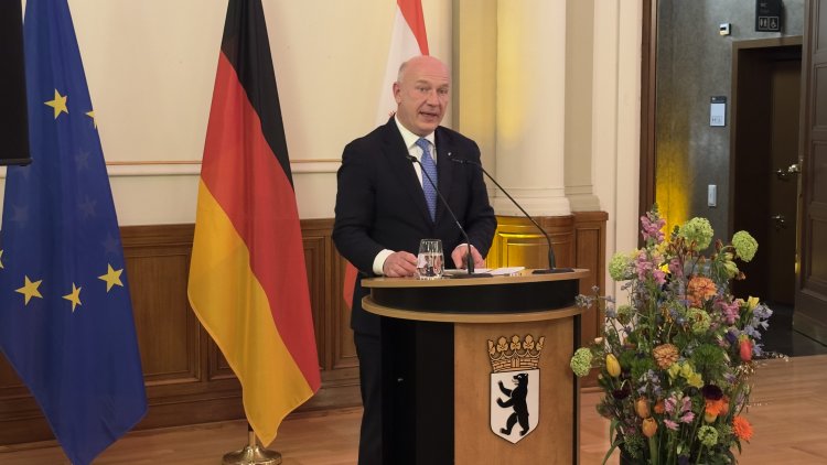 Steinmeier: Demokrasi güven ister