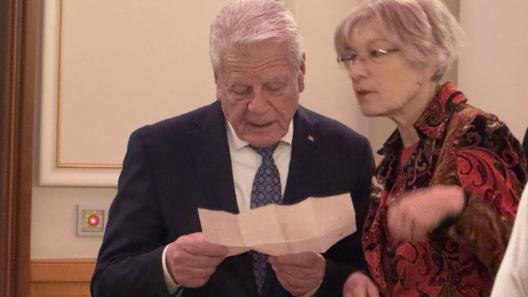 Steinmeier: Demokrasi güven ister