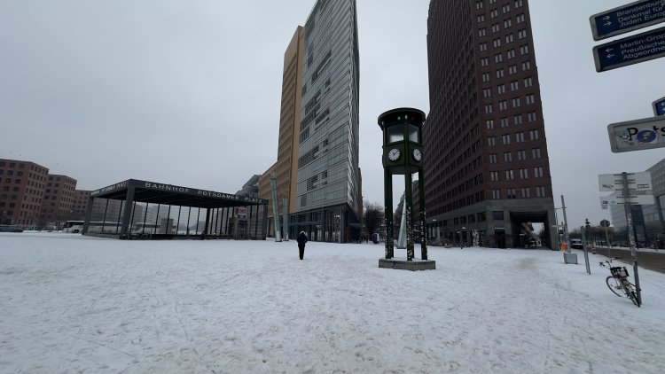 BVG’de buzlanma kaynaklı kriz: U2 ve U3’te kesintiler büyüdü, otobüs takviyesi yoğunluğu tam karşılayamadı