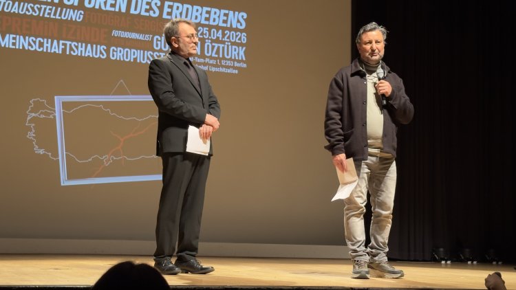 Üç yıl sonra Berlin’de deprem hafızası: Gürcan Öztürk’ün objektifinden bir felaketin izleri