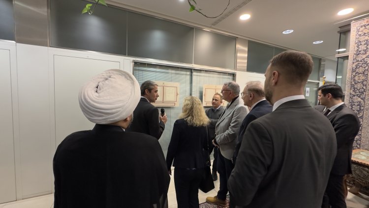 Nationalfeiertag der Islamischen Republik Iran in Berlin: Diplomatie, Geschichte und Kultur im Fokus