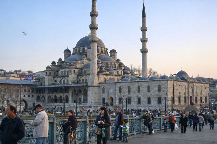 İslam dünyası 2026 Ramazan’ın ilk iftarını yaptı